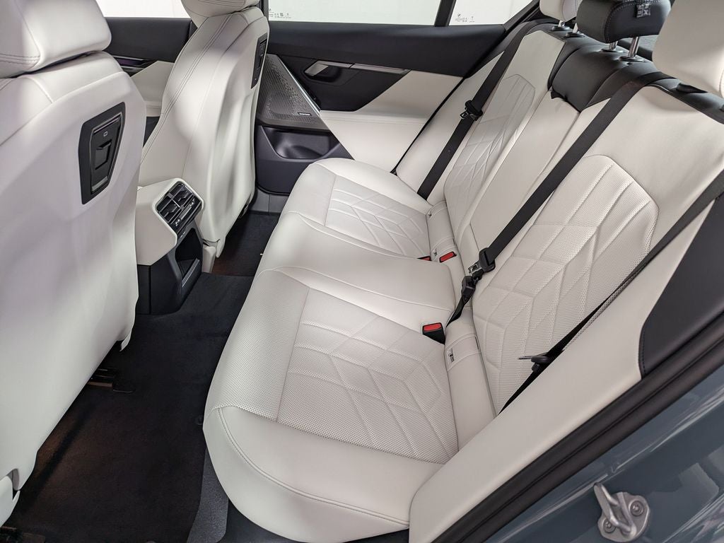 2027 BMW 5 Series 530i xDrive