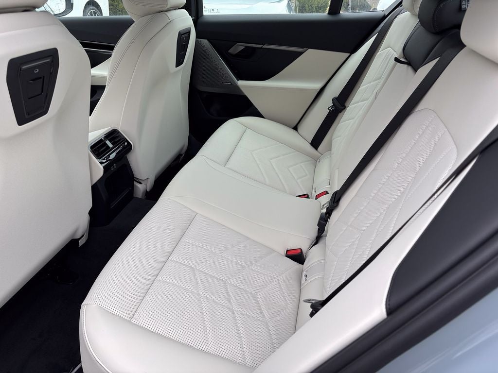 2026 BMW 5 Series 530i xDrive