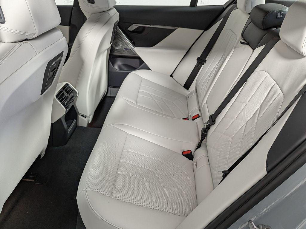 2026 BMW 5 Series 530i xDrive