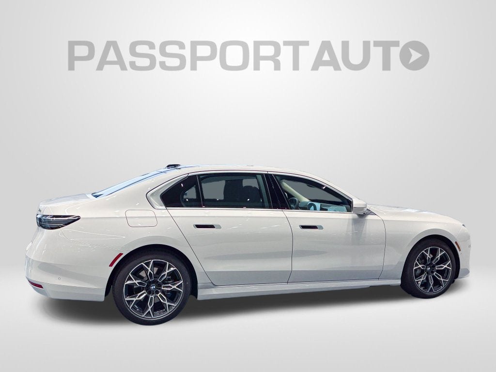 2027 BMW 7 Series 740i xDrive