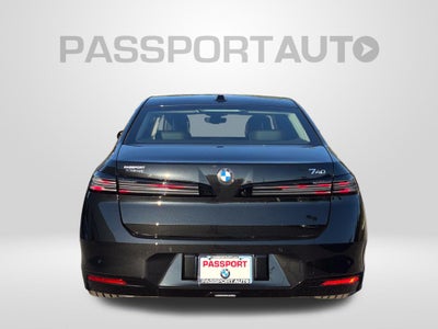 2027 BMW 7 Series 740i xDrive