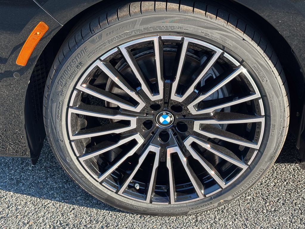 2027 BMW 7 Series 740i xDrive