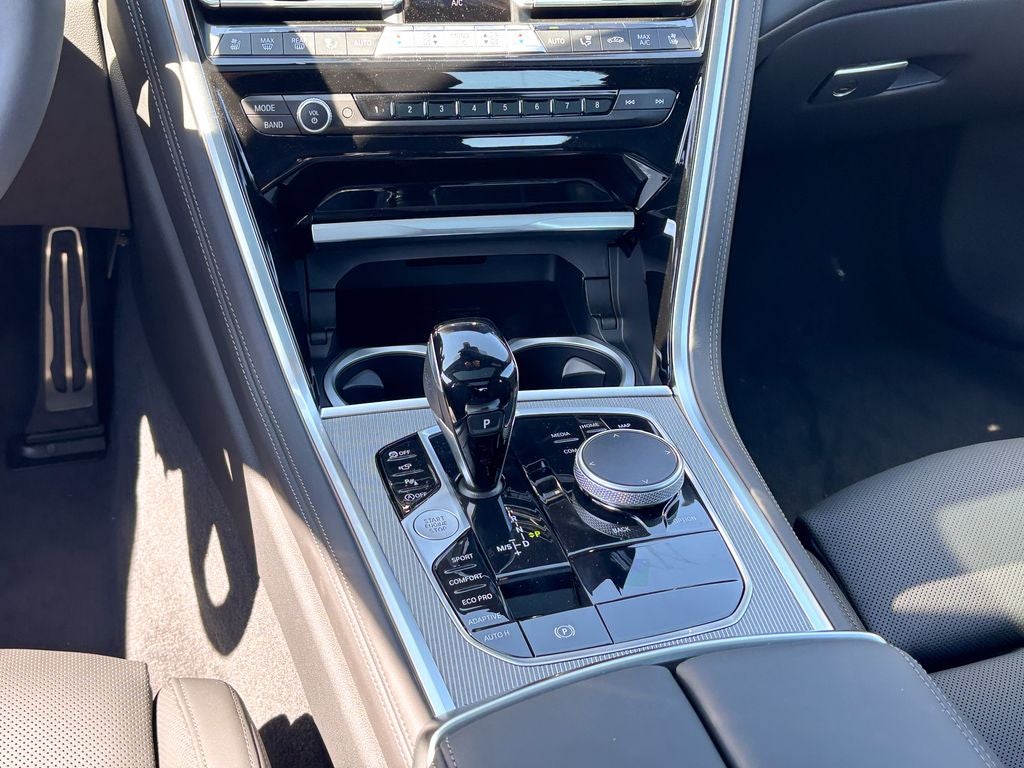2026 BMW 8 Series 840