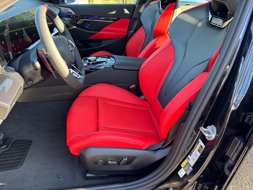 2027 BMW M5 Base