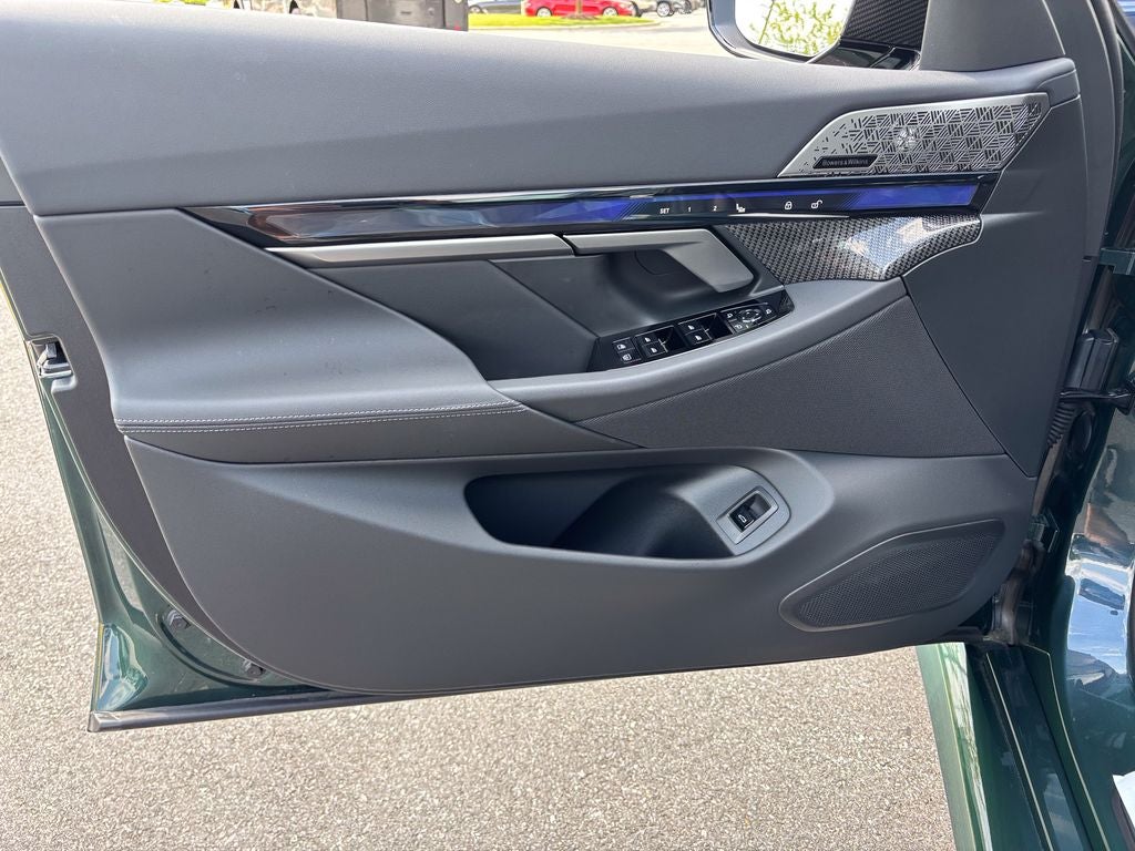 2027 BMW M5 Base