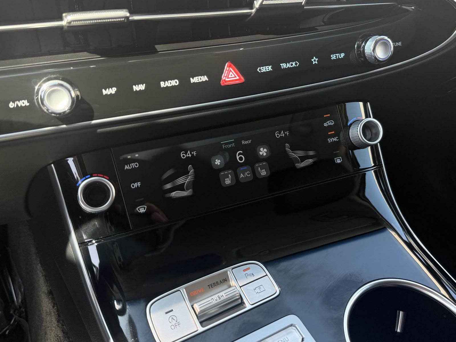 2026 Genesis GV70 2.5T