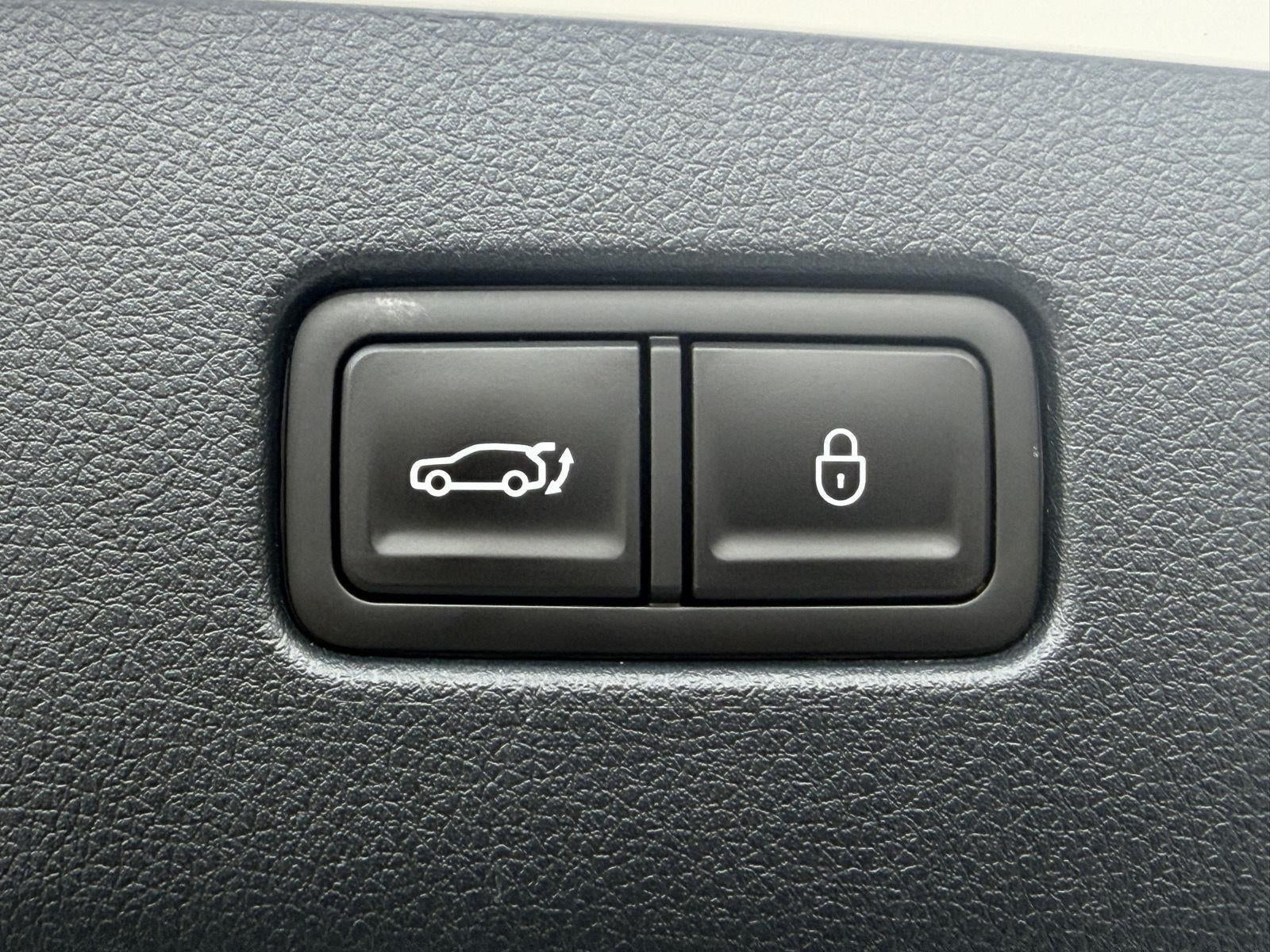 2025 Genesis Electrified GV70 Advanced
