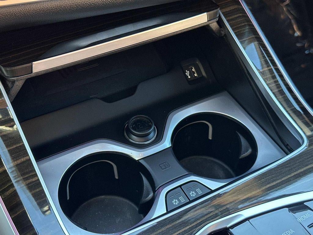 2023 BMW X7 M60i