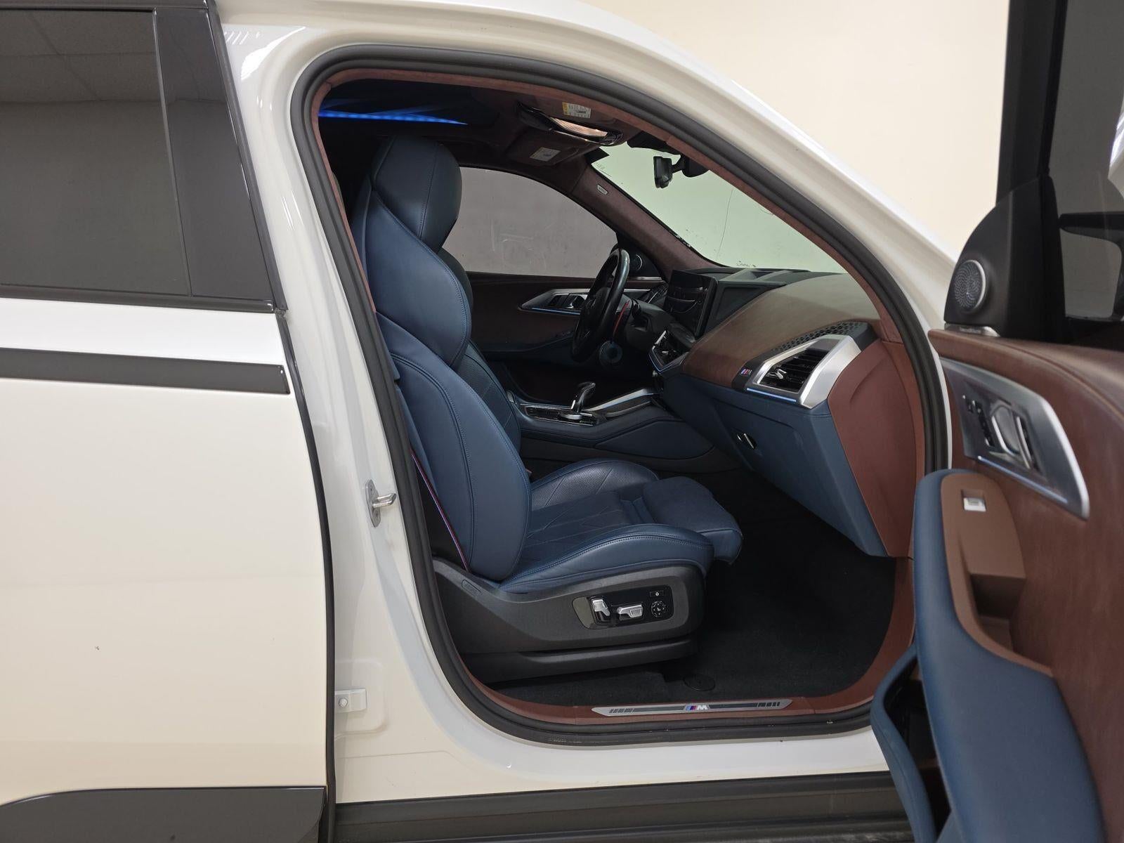 2023 BMW XM Base
