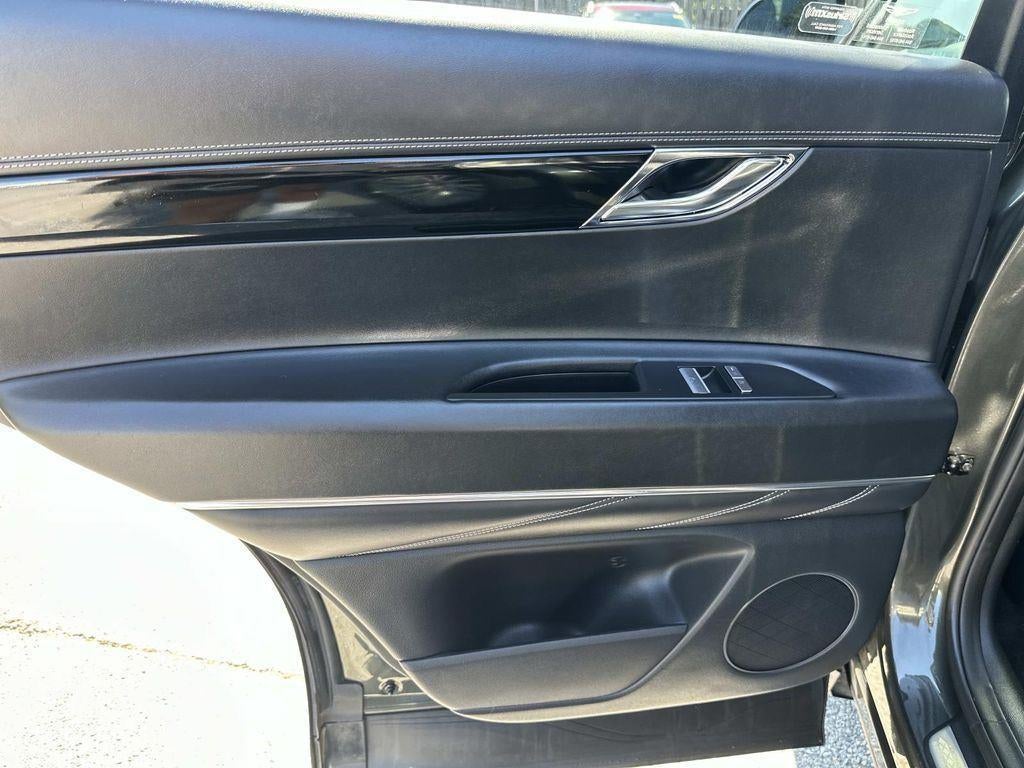 2025 Genesis GV80 2.5T Standard