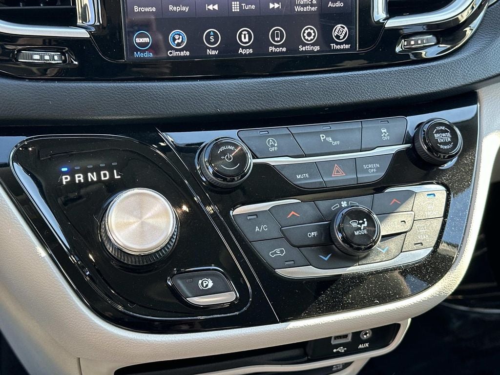 2020 Chrysler Pacifica Touring