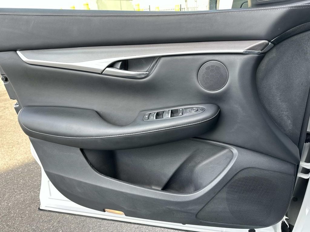 2023 INFINITI QX50 PURE