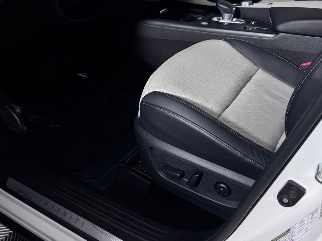 2023 INFINITI QX55 LUXE