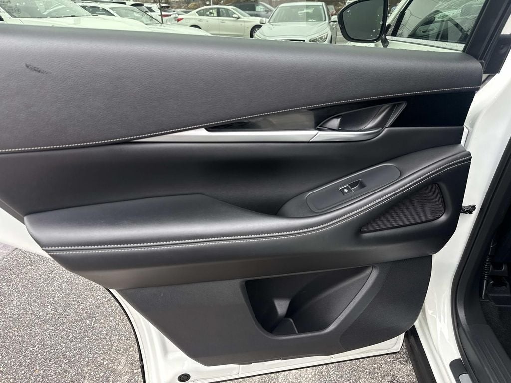 2025 INFINITI QX60 PURE