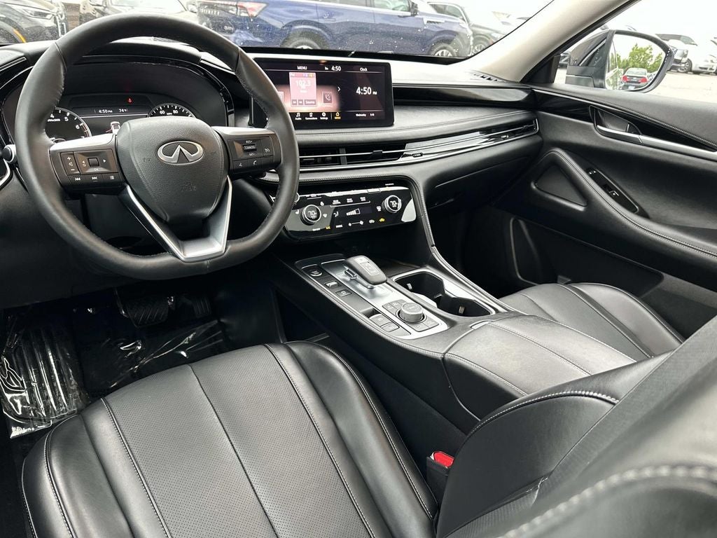 2025 INFINITI QX60 PURE
