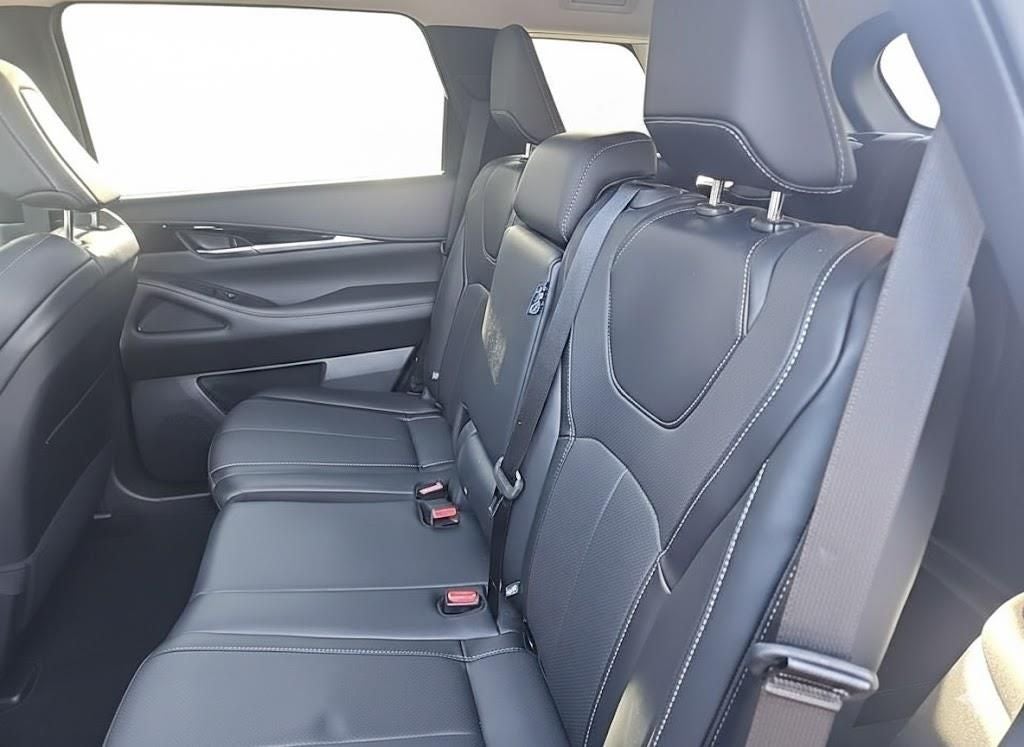 2023 INFINITI QX60 PURE