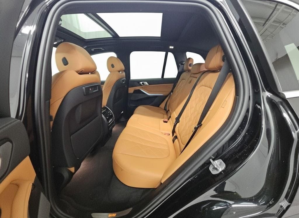 2023 BMW X5 xDrive45e