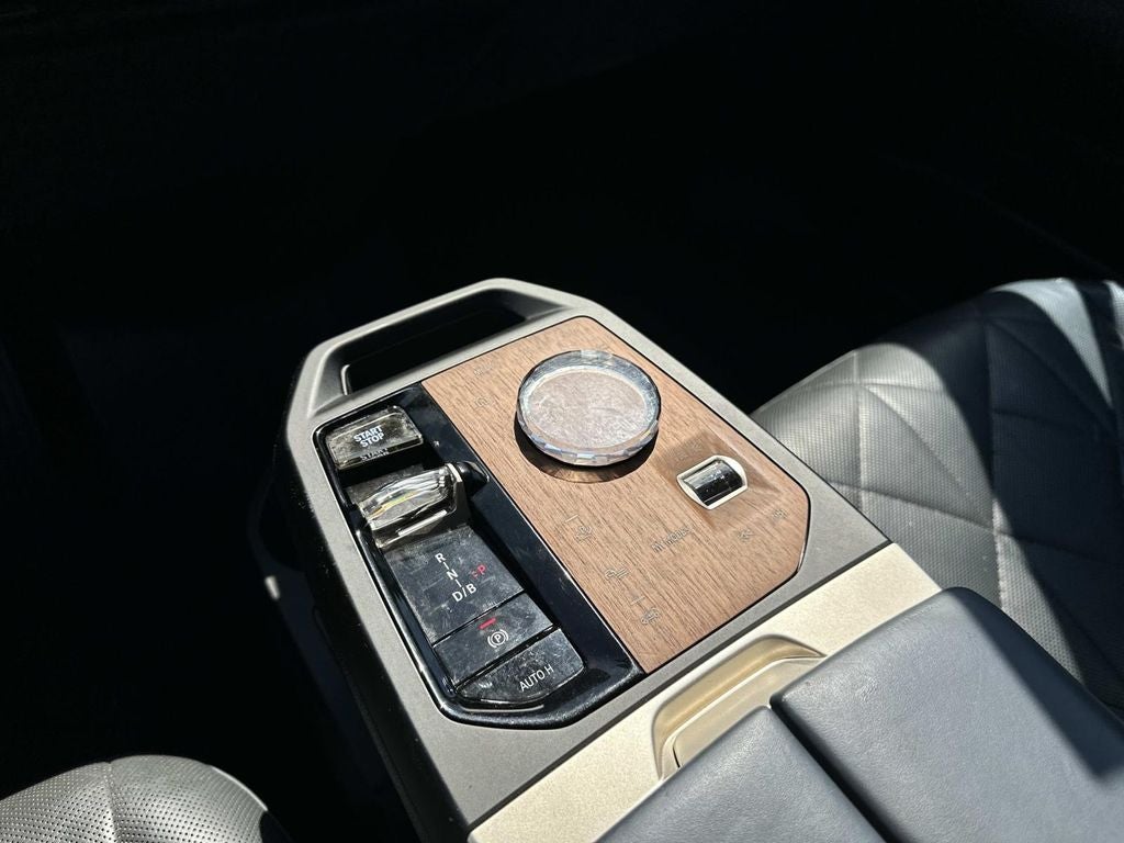 2023 BMW iX M60