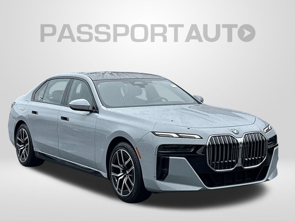 2023 BMW 7 Series 740i