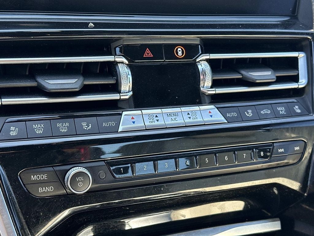 2022 BMW 8 Series 840i