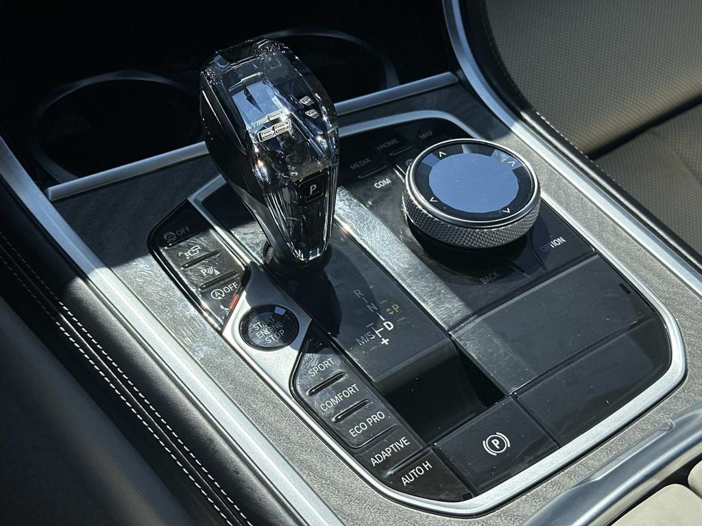 2022 BMW 8 Series 840i