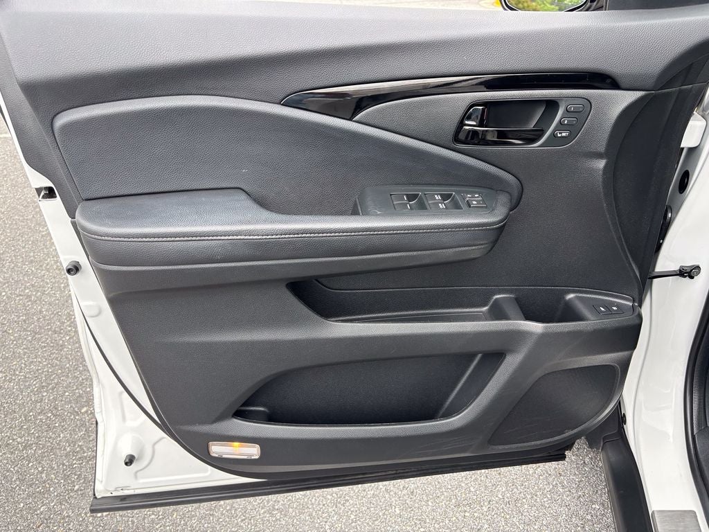 2023 Honda Passport Elite