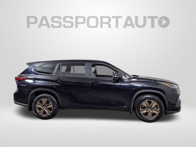 2023 Toyota Highlander Hybrid Bronze Edition
