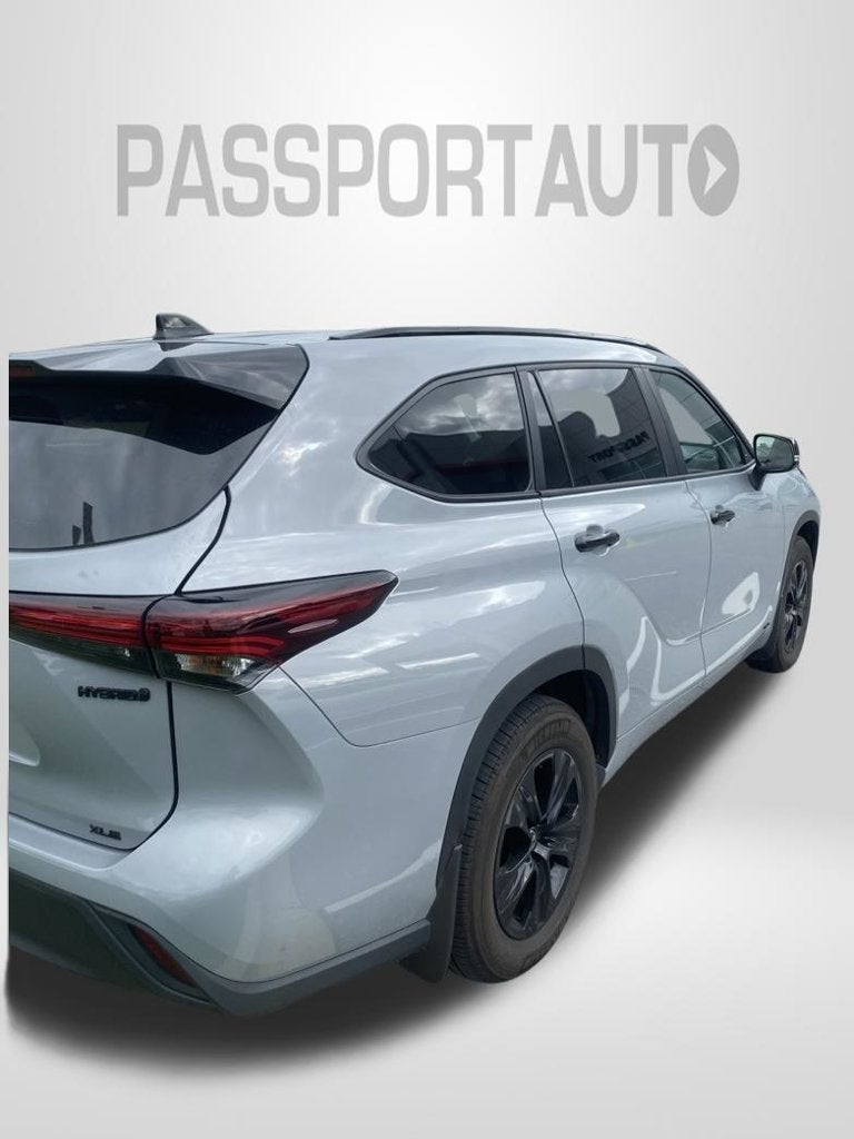 2024 Toyota Highlander Hybrid XLE