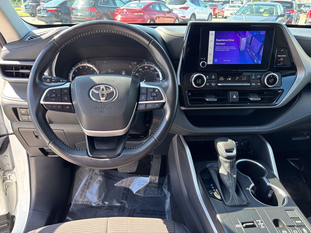 2025 Toyota Highlander LE