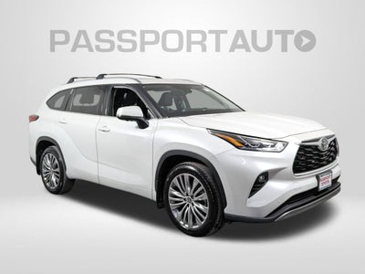 2023 Toyota Highlander Platinum