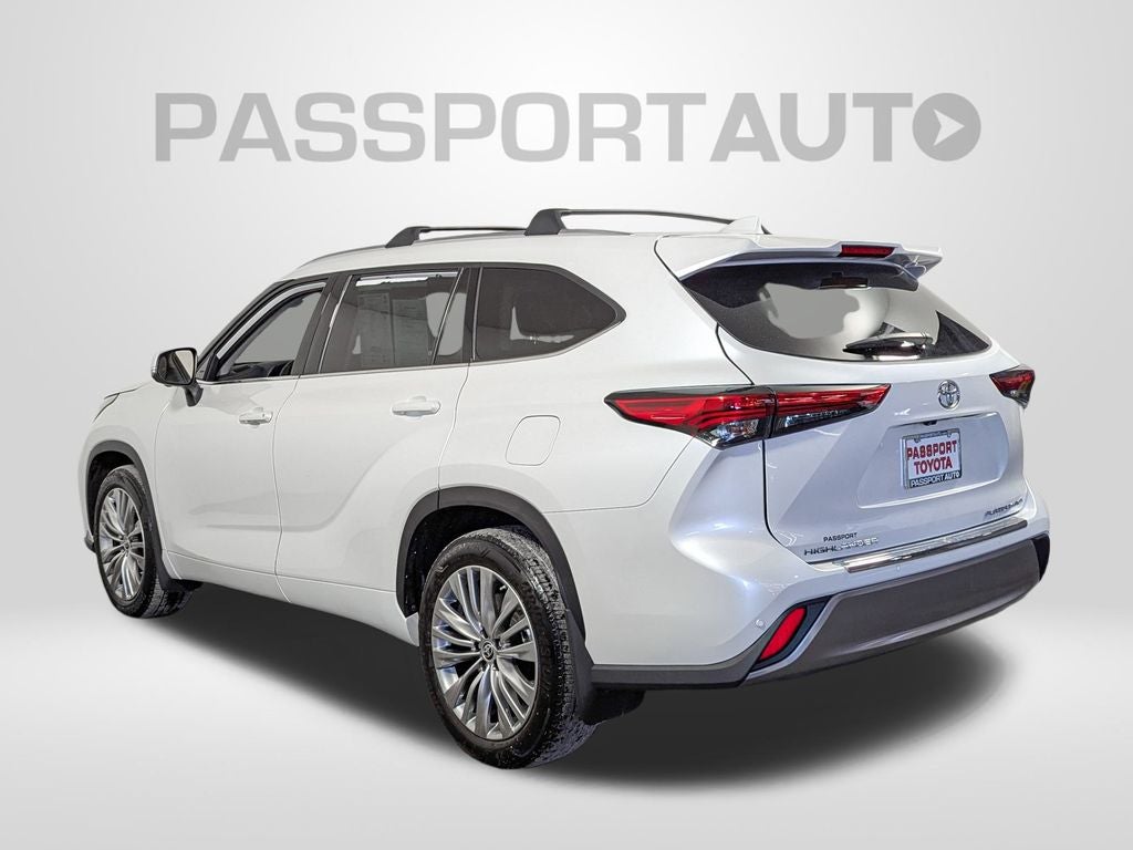 2023 Toyota Highlander Platinum
