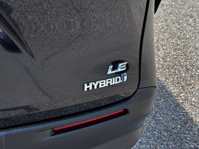 2022 Toyota Sienna LE 8 Passenger