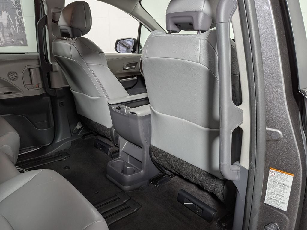 2024 Toyota Sienna XLE 8 Passenger
