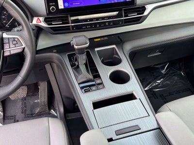 2026 Toyota Sienna XLE 8 Passenger
