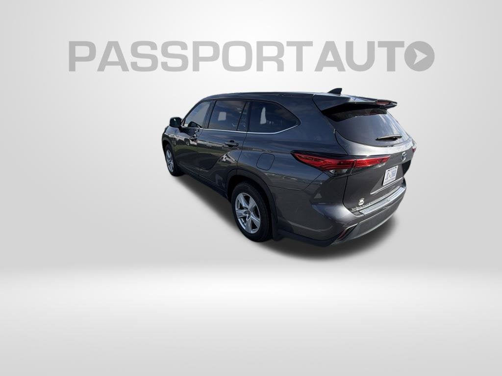 2022 Toyota Highlander Hybrid LE
