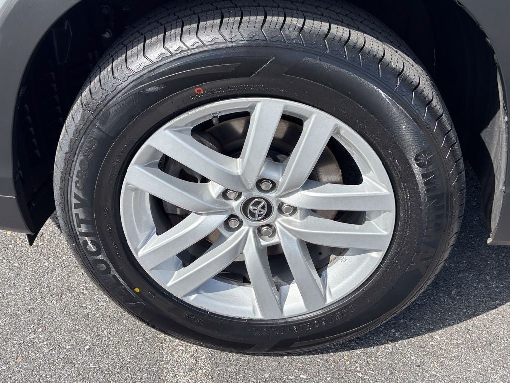 2016 Toyota Highlander LE