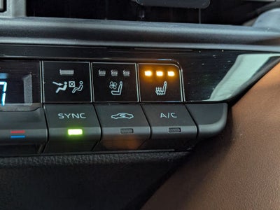 2025 Toyota Crown Signia XLE