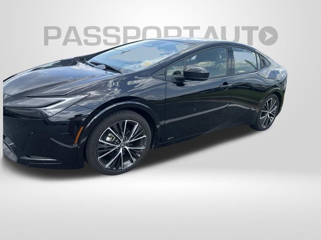 2025 Toyota Prius XLE